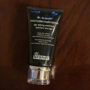 Dr.Brandt Microdermabrasion Age Defying Exfoliator